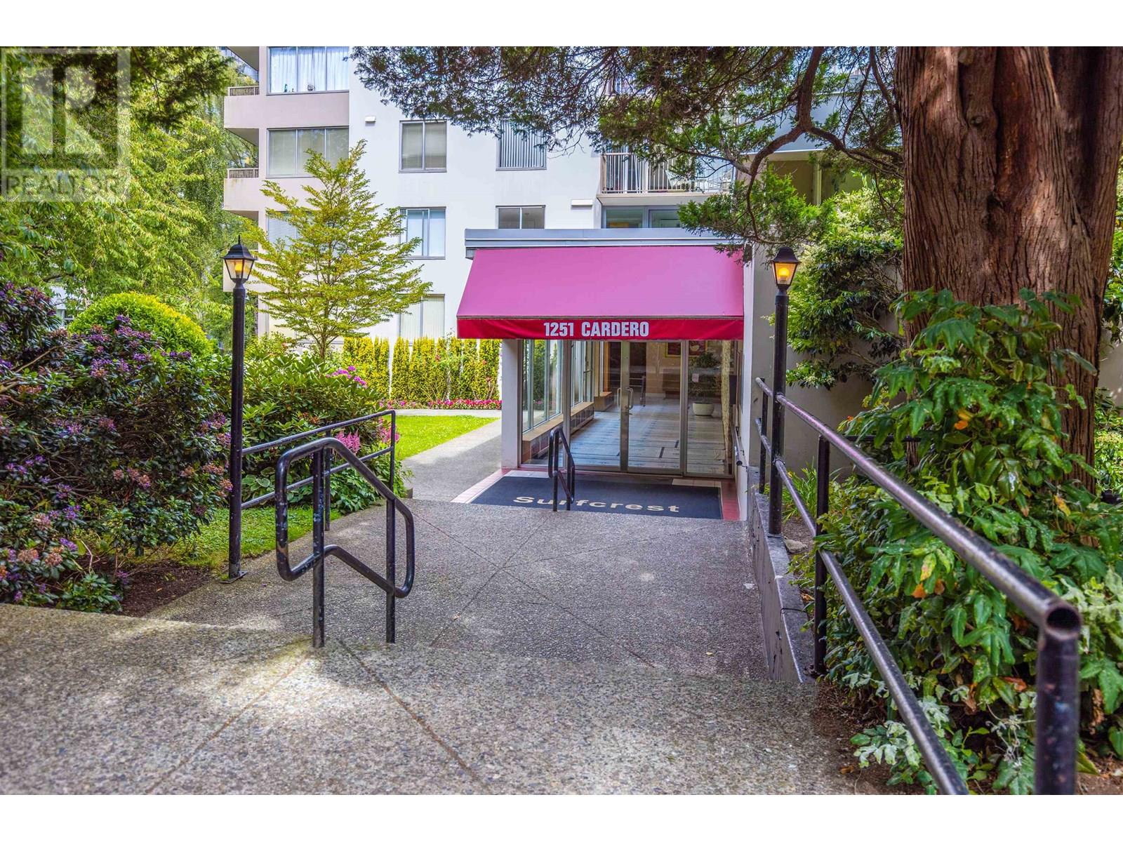 Photo 16 of 1707 1251 Cardero Street, Vancouver BC