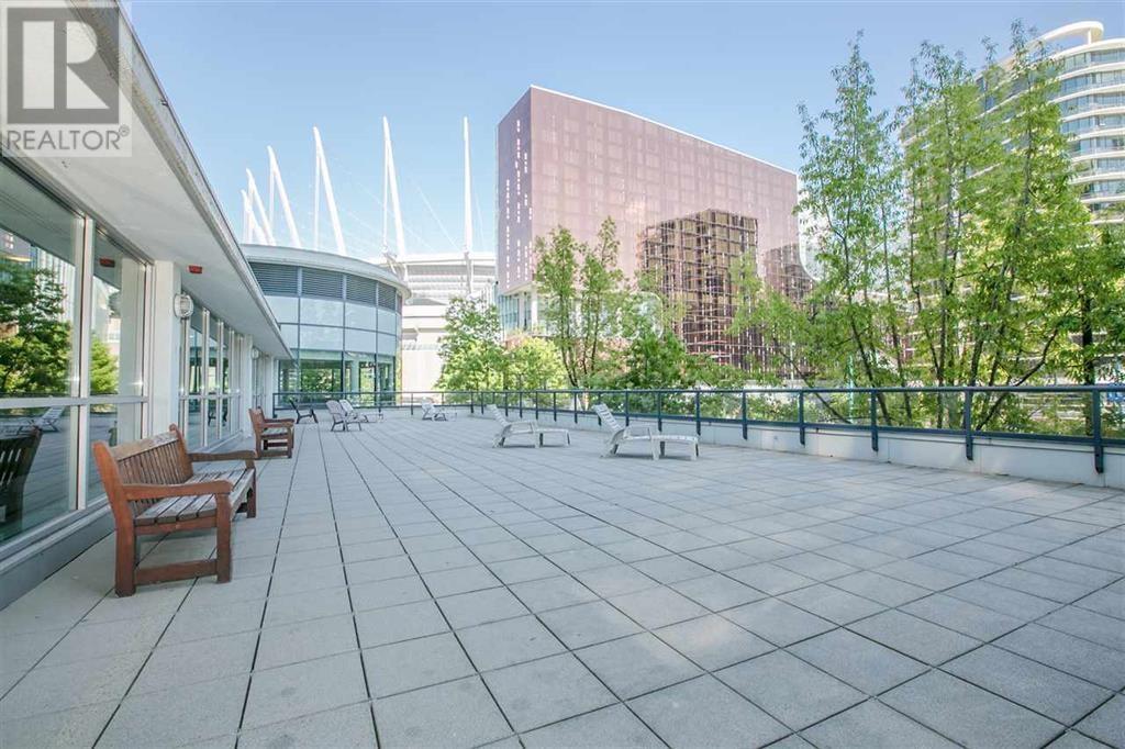 Photo 6 of 1201 928 Beatty Street, Vancouver BC