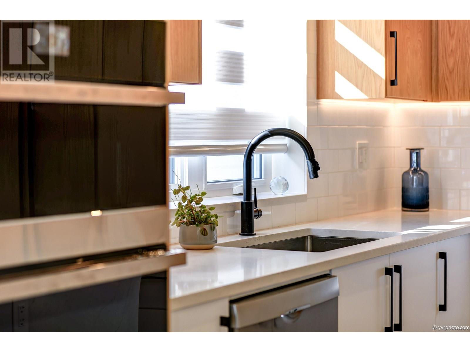 Photo 14 of 10460 Williams Road, Richmond BC