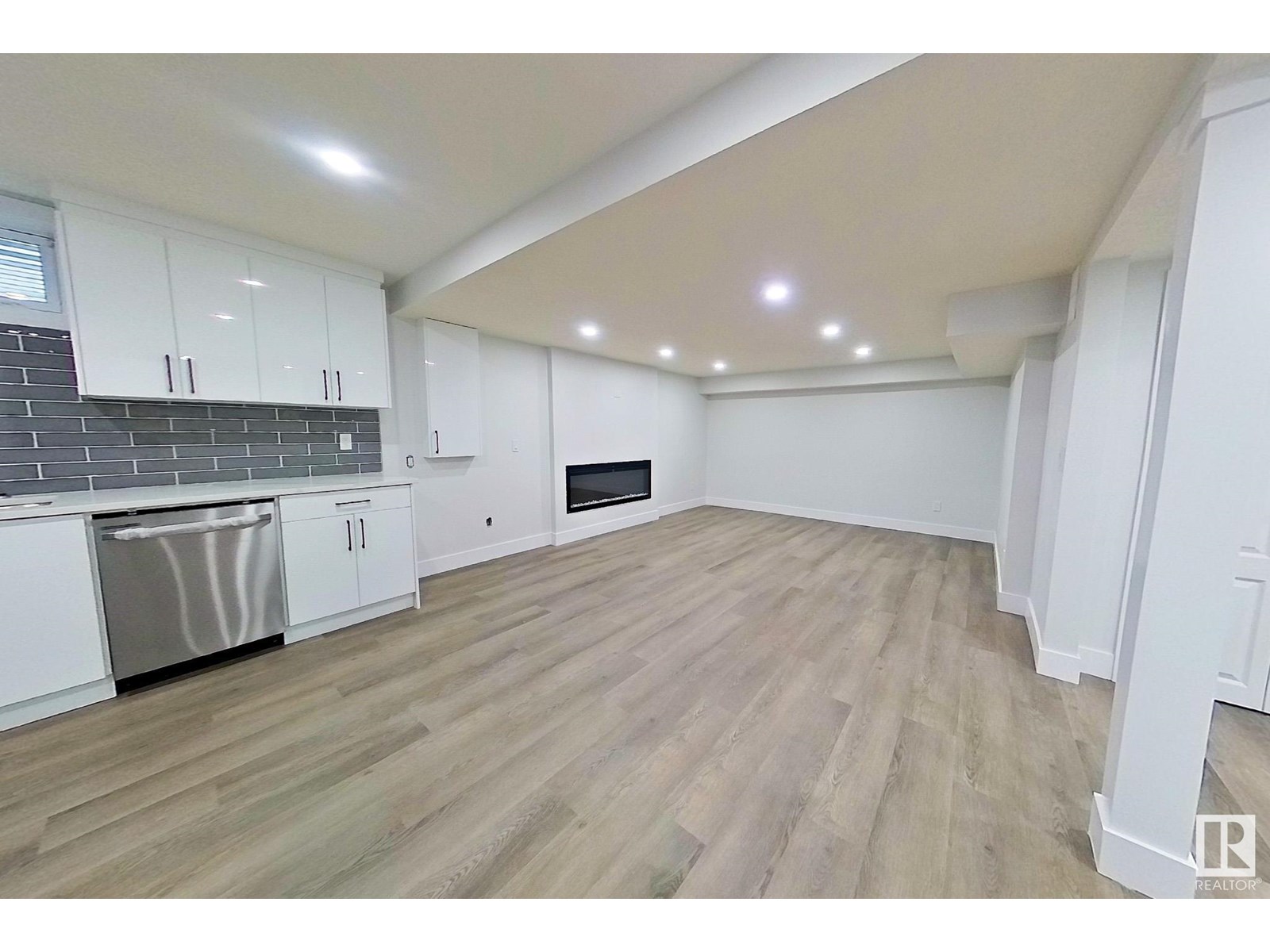Photo 30 of 18927 95 A Av Nw, Edmonton AB