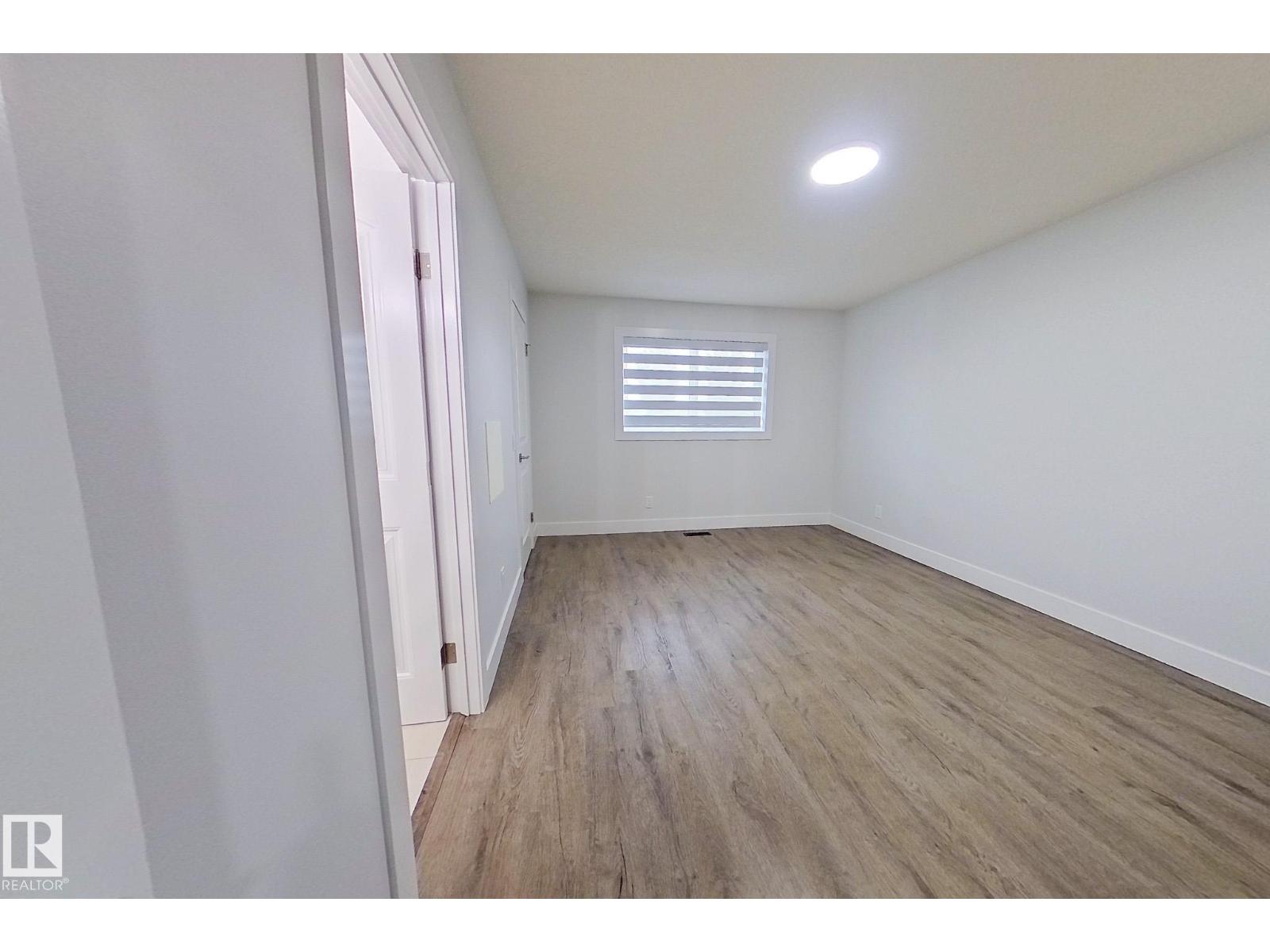 Photo 19 of 18927 95 A Av Nw, Edmonton AB