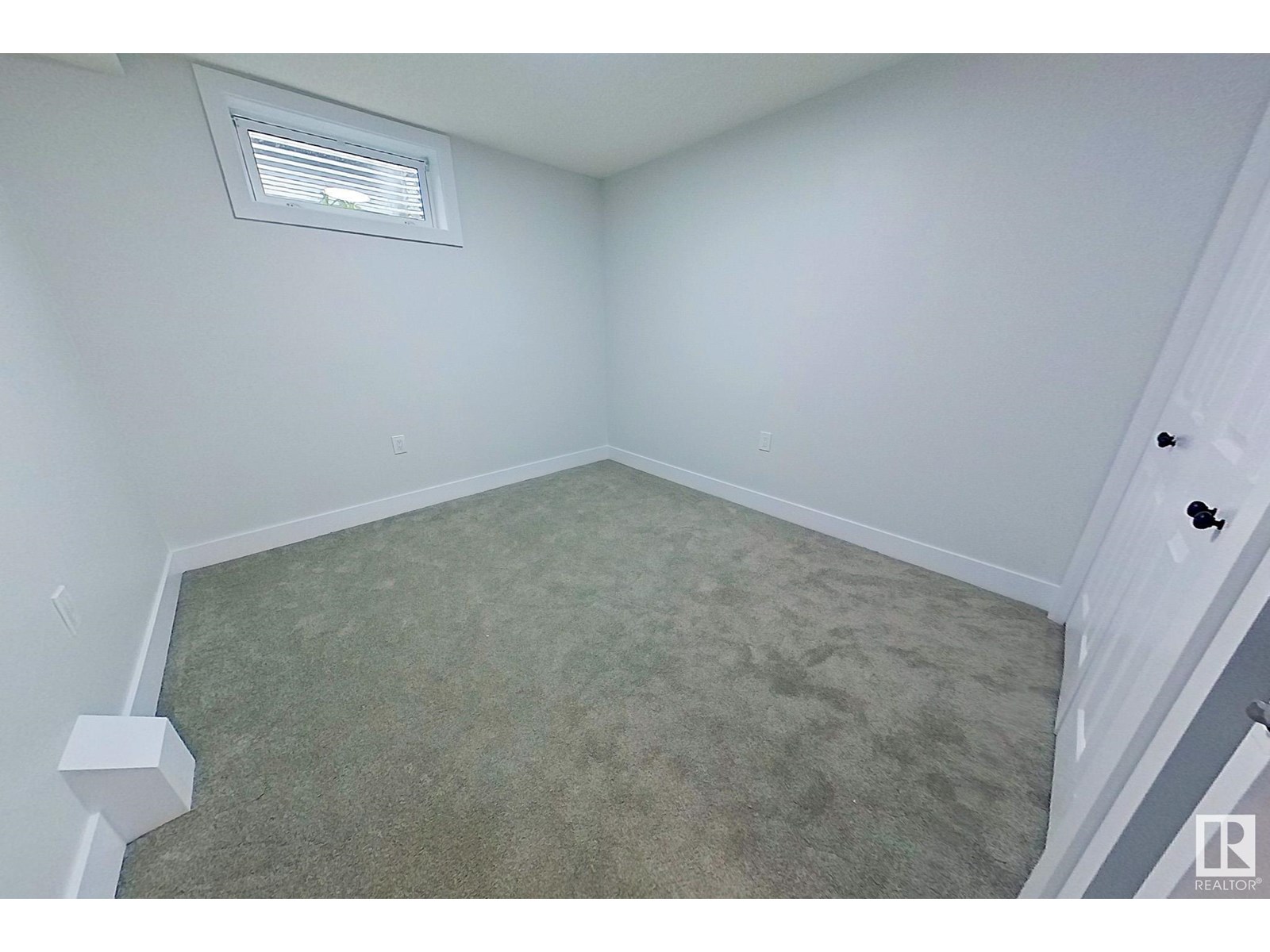 Photo 49 of 18927 95 A Av Nw, Edmonton AB