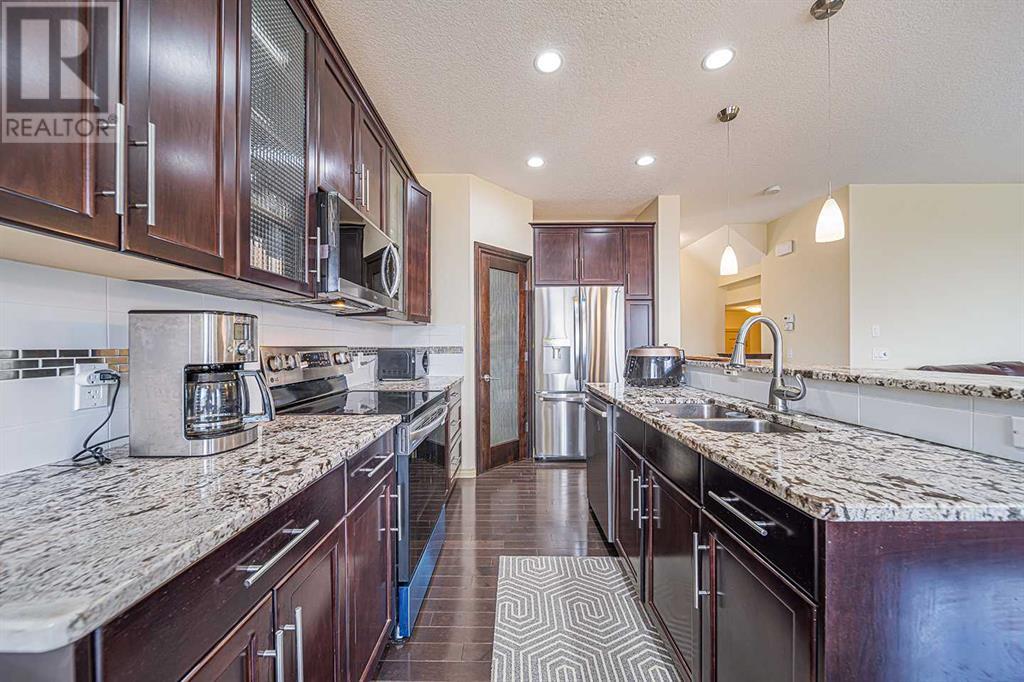 Single Family House for Sale in  Sherwood Boulevard NW Sherwood Calgary 