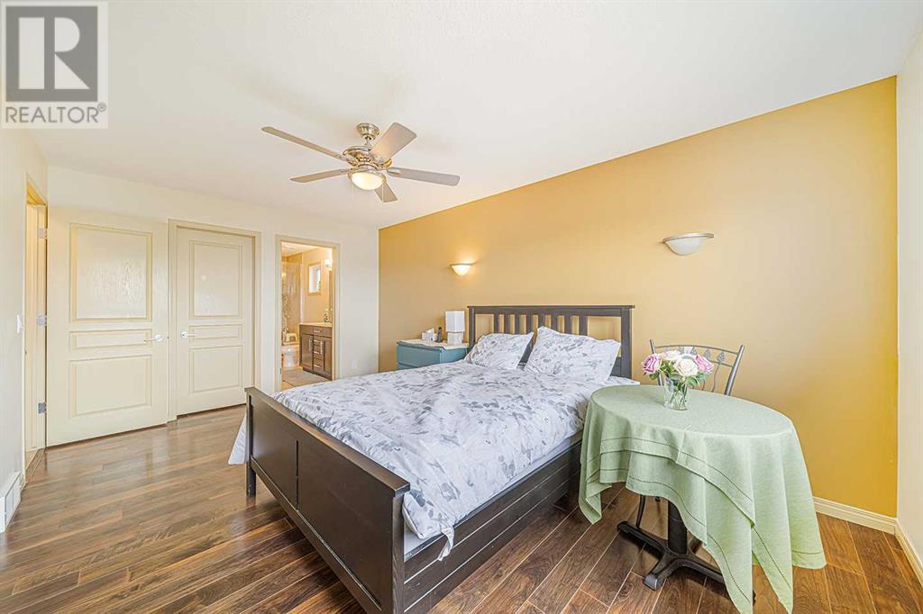 Single Family House for Sale in  Sherwood Boulevard NW Sherwood Calgary 
