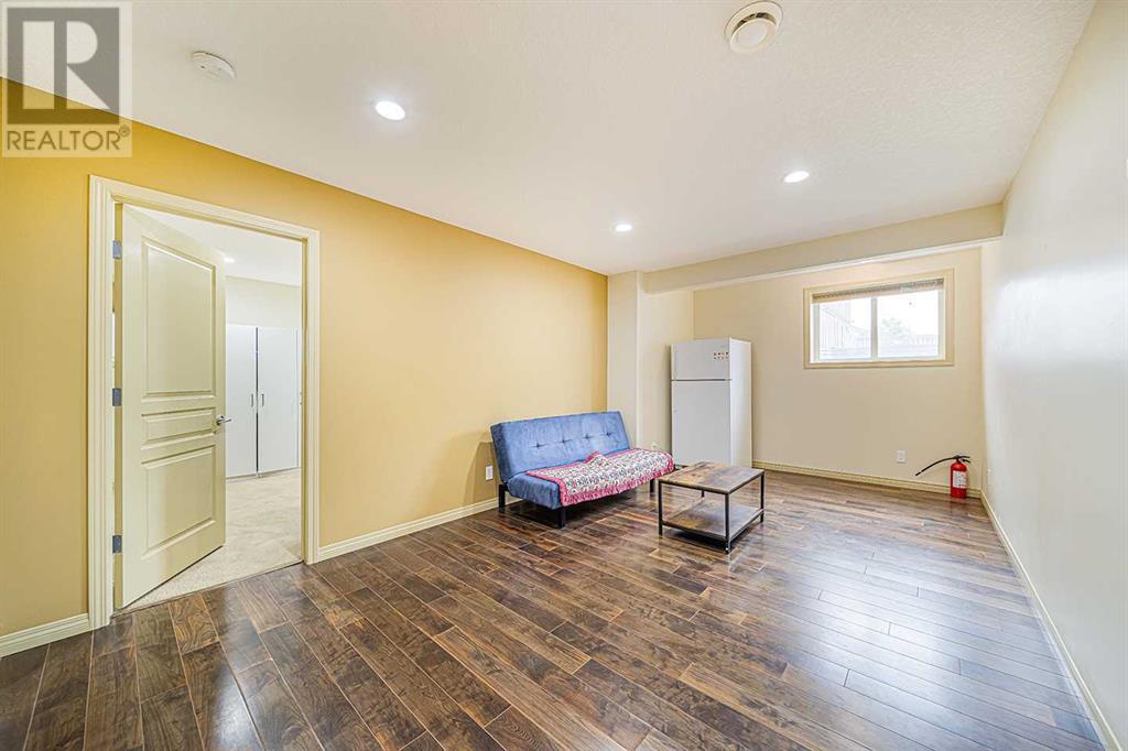 1609 Sherwood Boulevard NW, Calgary, Alberta