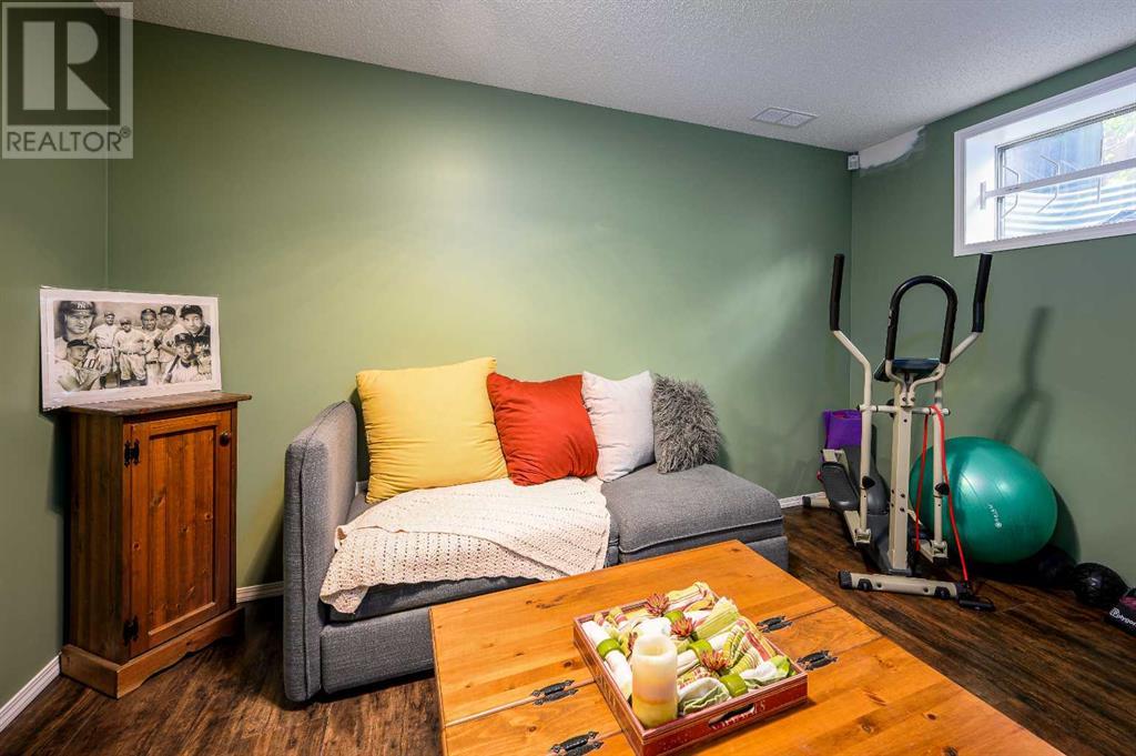Single Family House for Sale in  Citadel Mesa Close NW Citadel Calgary 