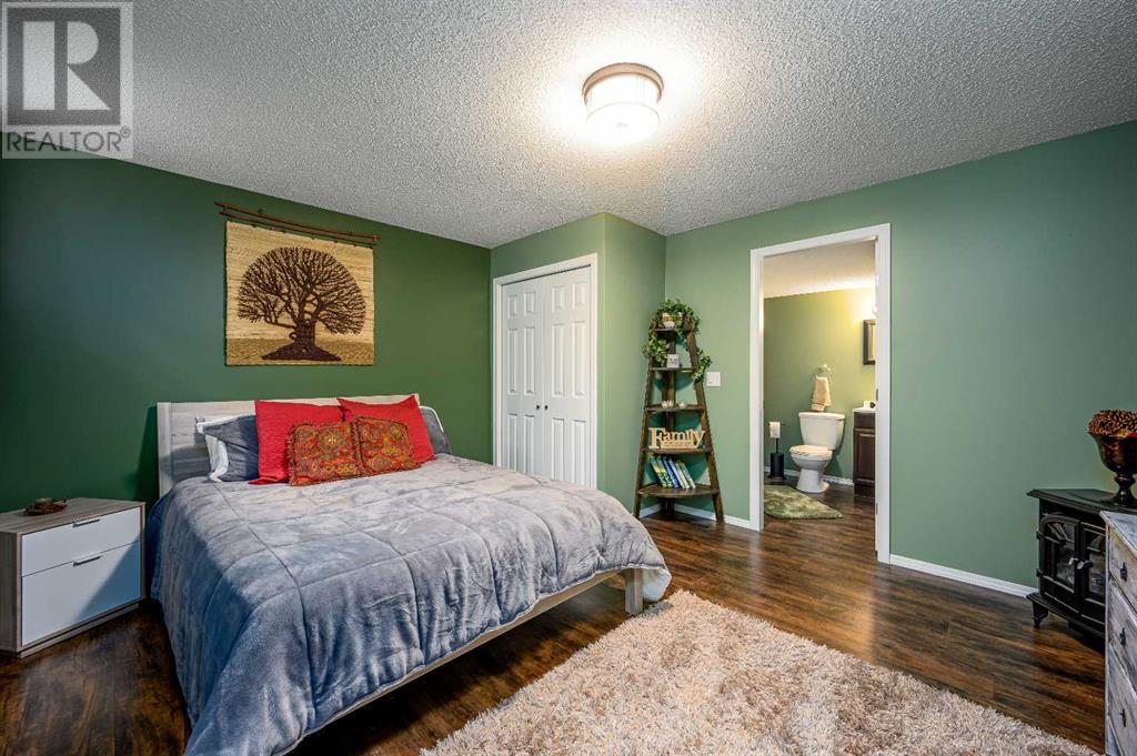 Single Family House for Sale in  Citadel Mesa Close NW Citadel Calgary 