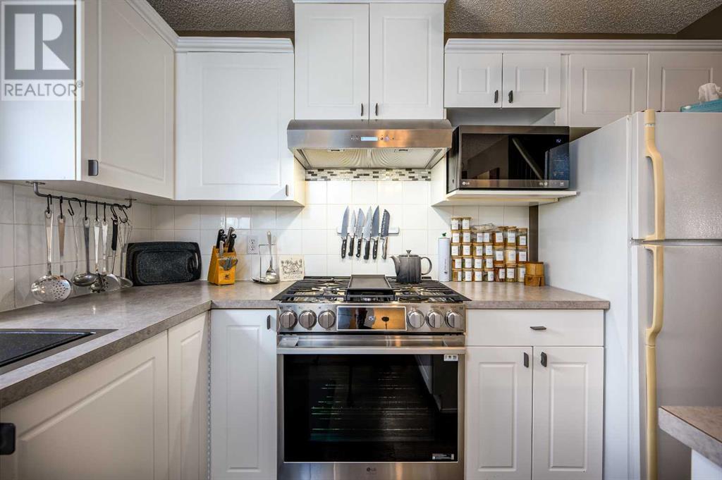 Single Family House for Sale in  Citadel Mesa Close NW Citadel Calgary 
