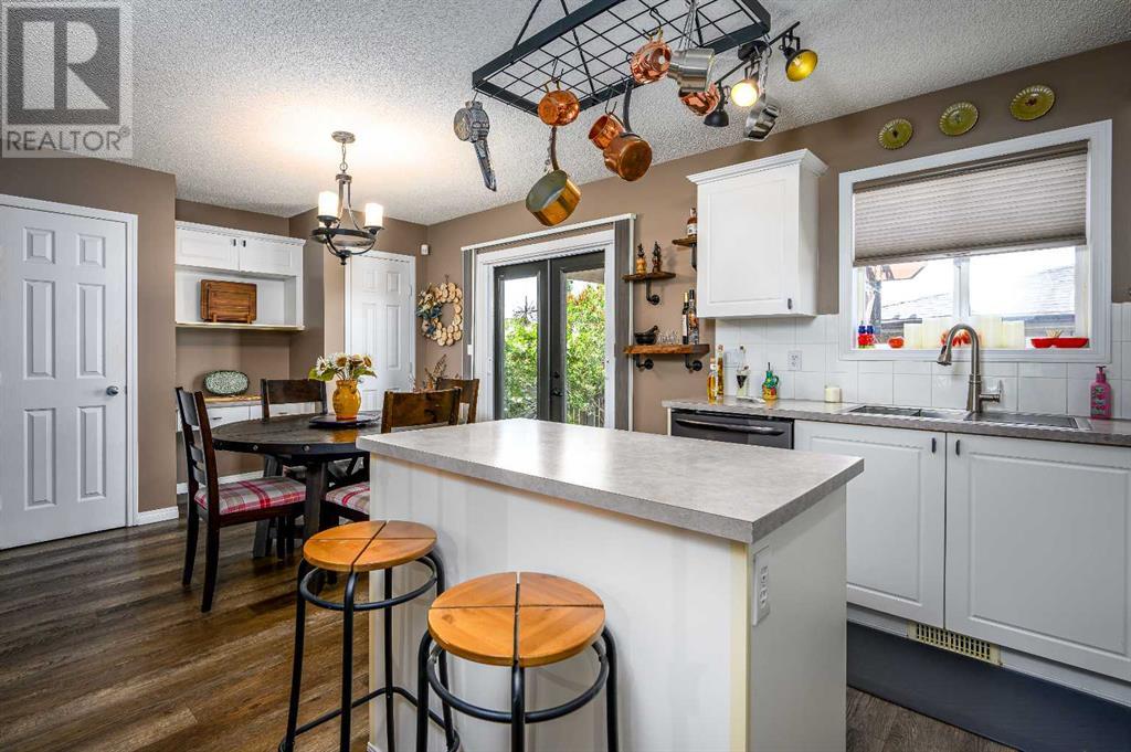 Single Family House for Sale in  Citadel Mesa Close NW Citadel Calgary 