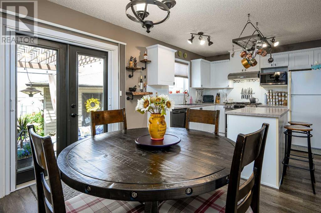Single Family House for Sale in  Citadel Mesa Close NW Citadel Calgary 