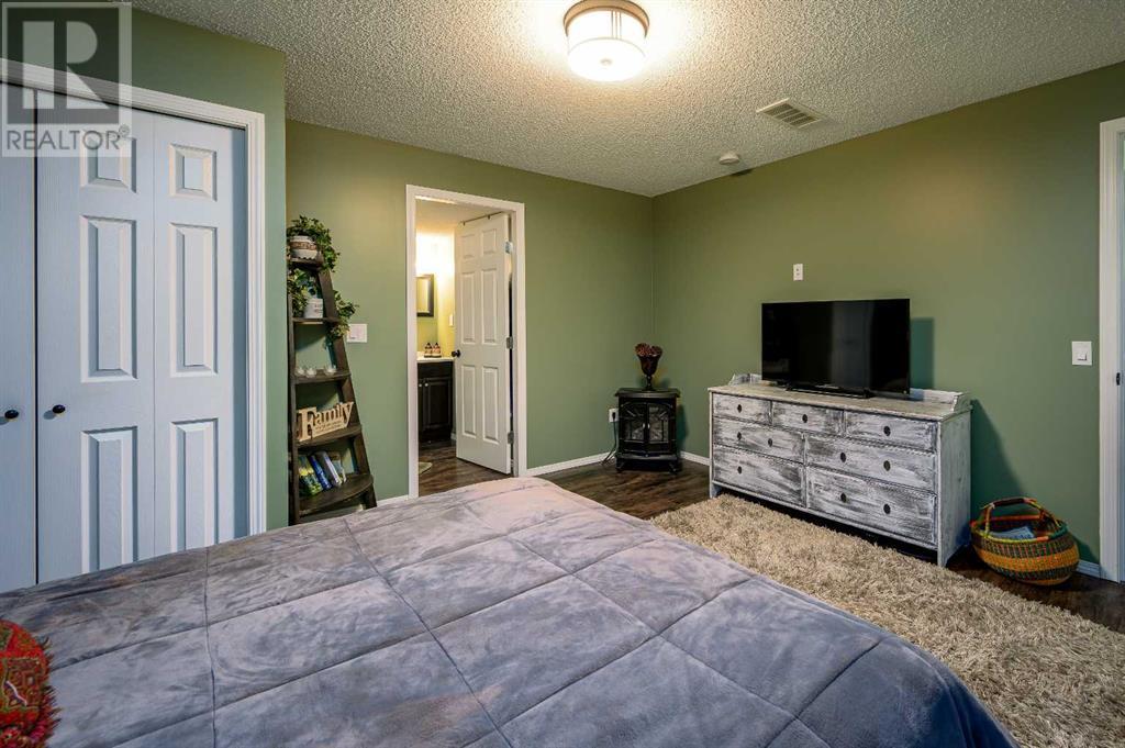 Single Family House for Sale in  Citadel Mesa Close NW Citadel Calgary 