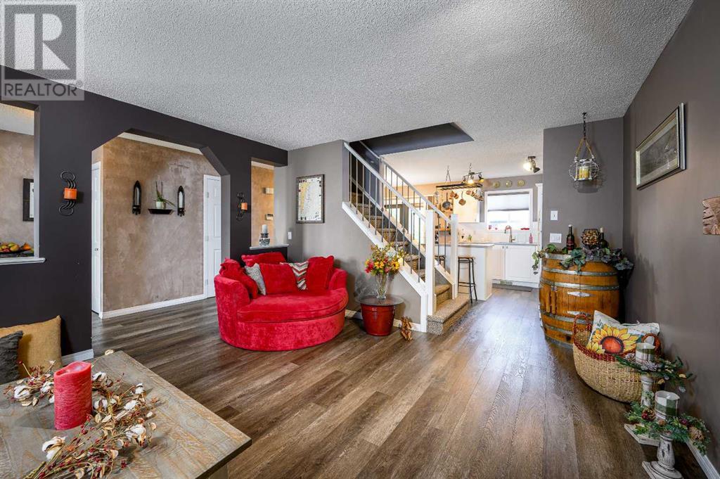 Single Family House for Sale in  Citadel Mesa Close NW Citadel Calgary 
