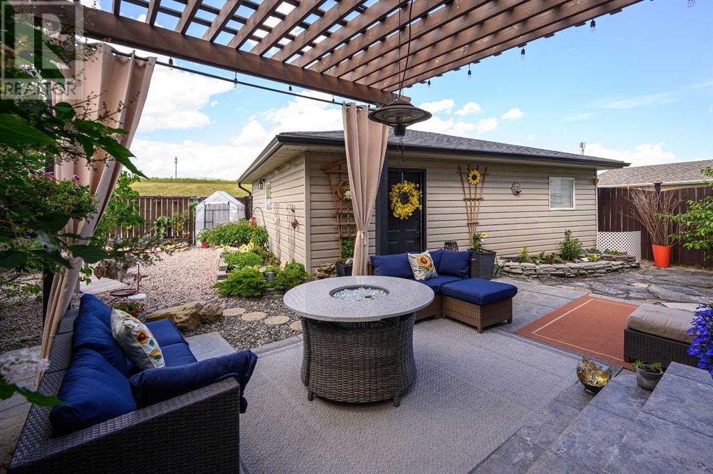 Single Family House for Sale in  Citadel Mesa Close NW Citadel Calgary 