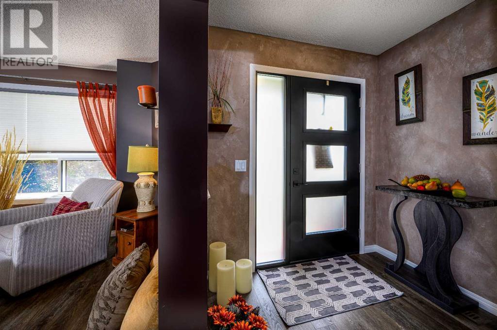 Single Family House for Sale in  Citadel Mesa Close NW Citadel Calgary 