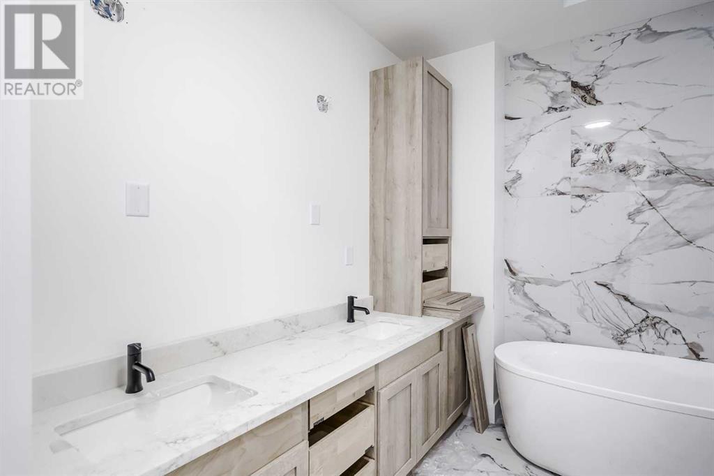 Single Family House for Sale in   Avenue NW Mount Pleasant Calgary 