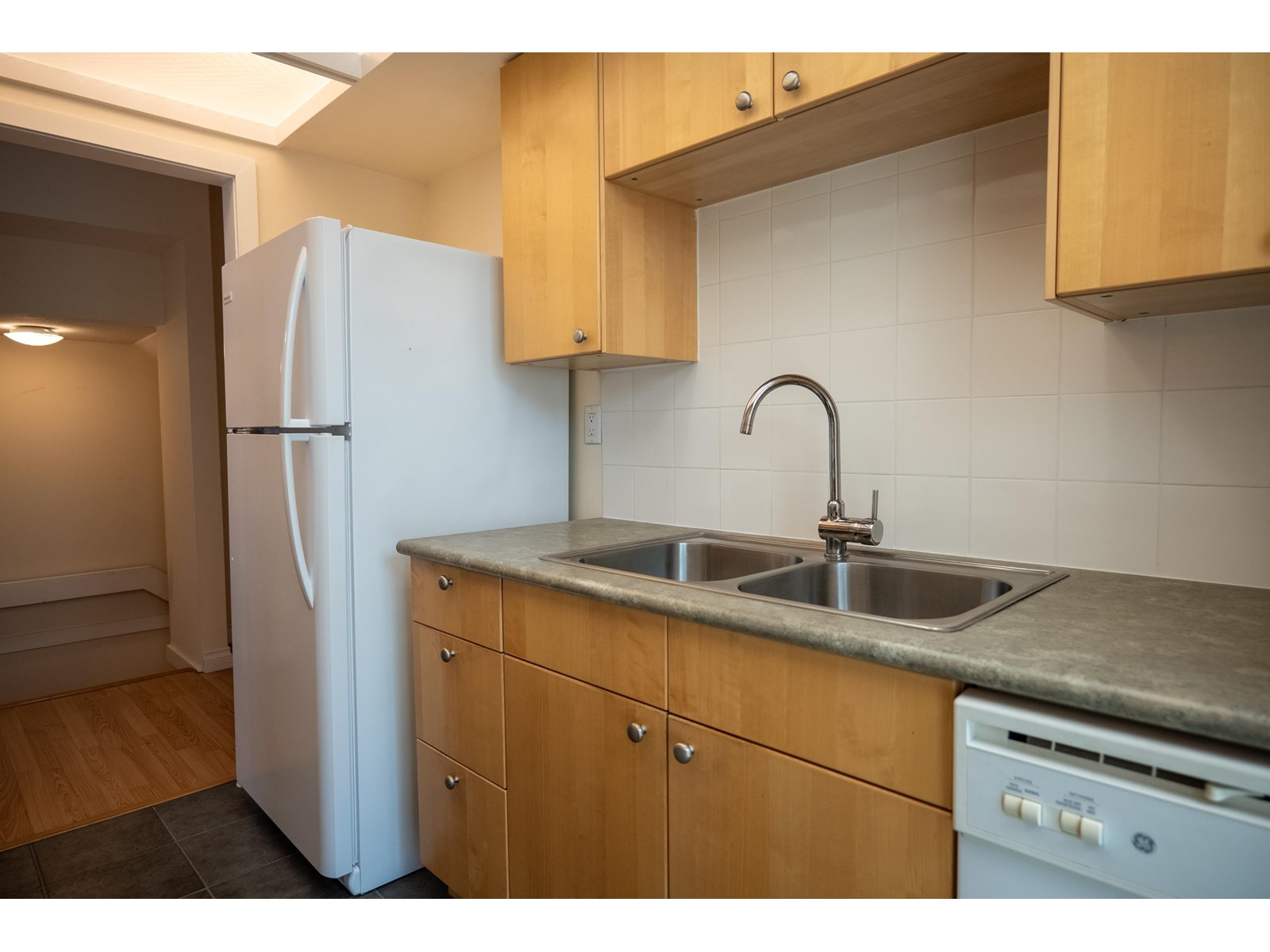 1469 MERKLIN STREET, White Rock