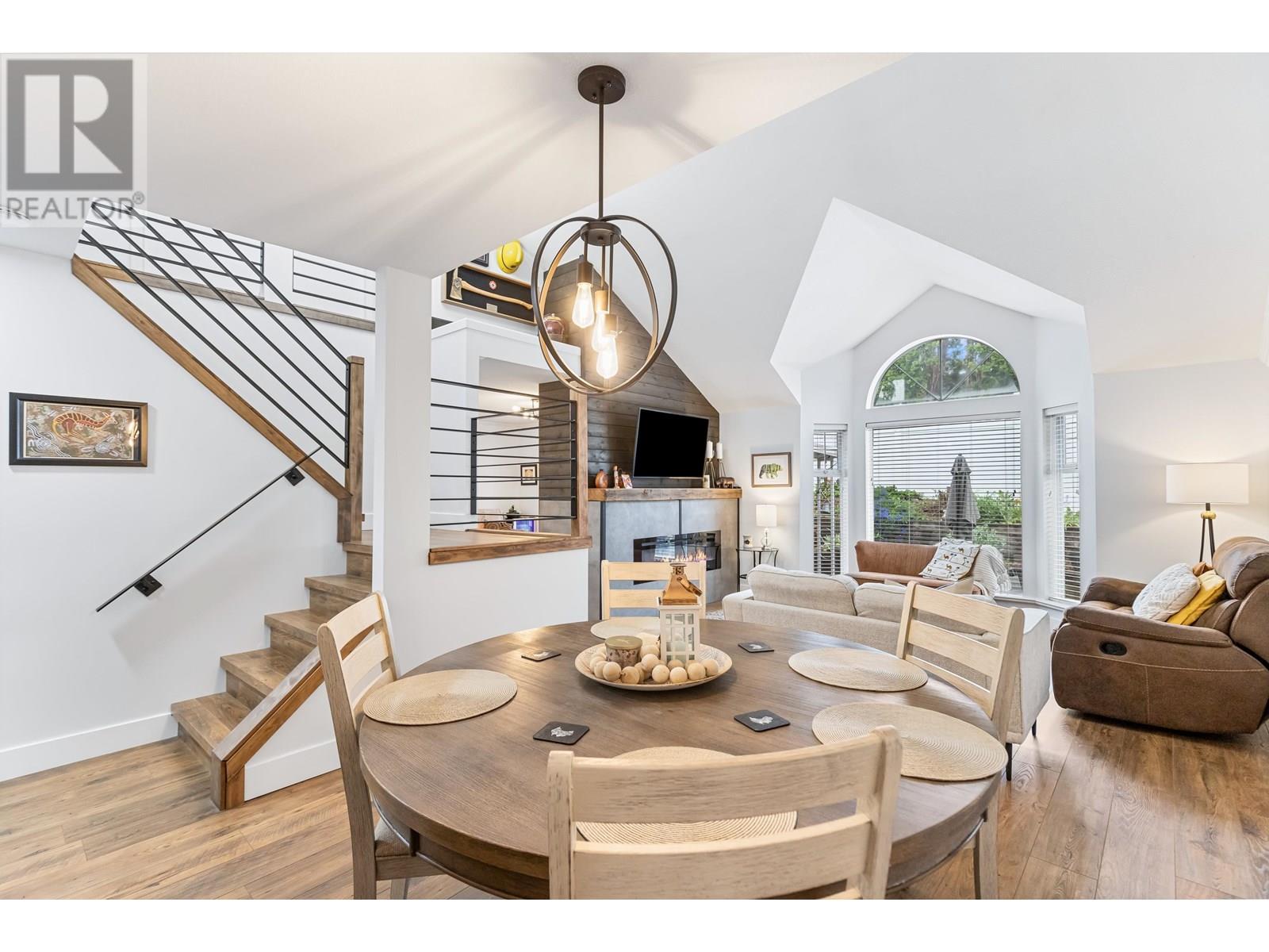 Photo 12 of 10 22538 116 Avenue, Maple Ridge BC