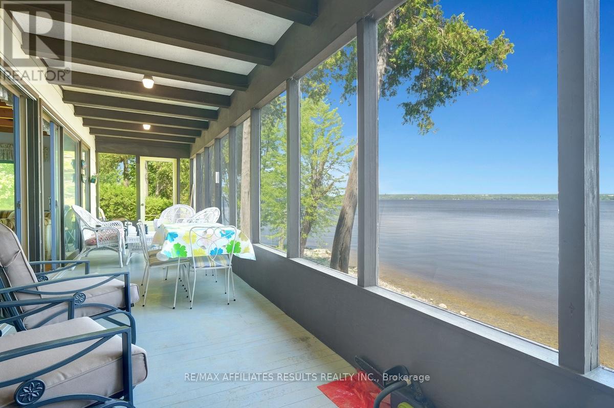 Photo 27 of 2130 B River Road, Mcnab Braeside ON