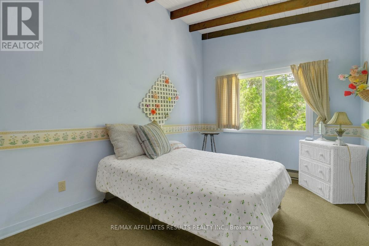 Photo 15 of 2130 B River Road, Mcnab Braeside ON