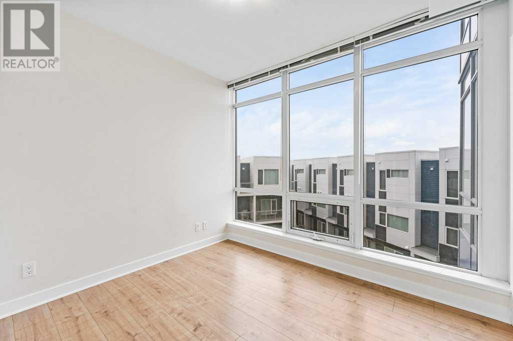 Single Family House High rise for Sale in   Brentwood Common NW Brentwood Calgary 