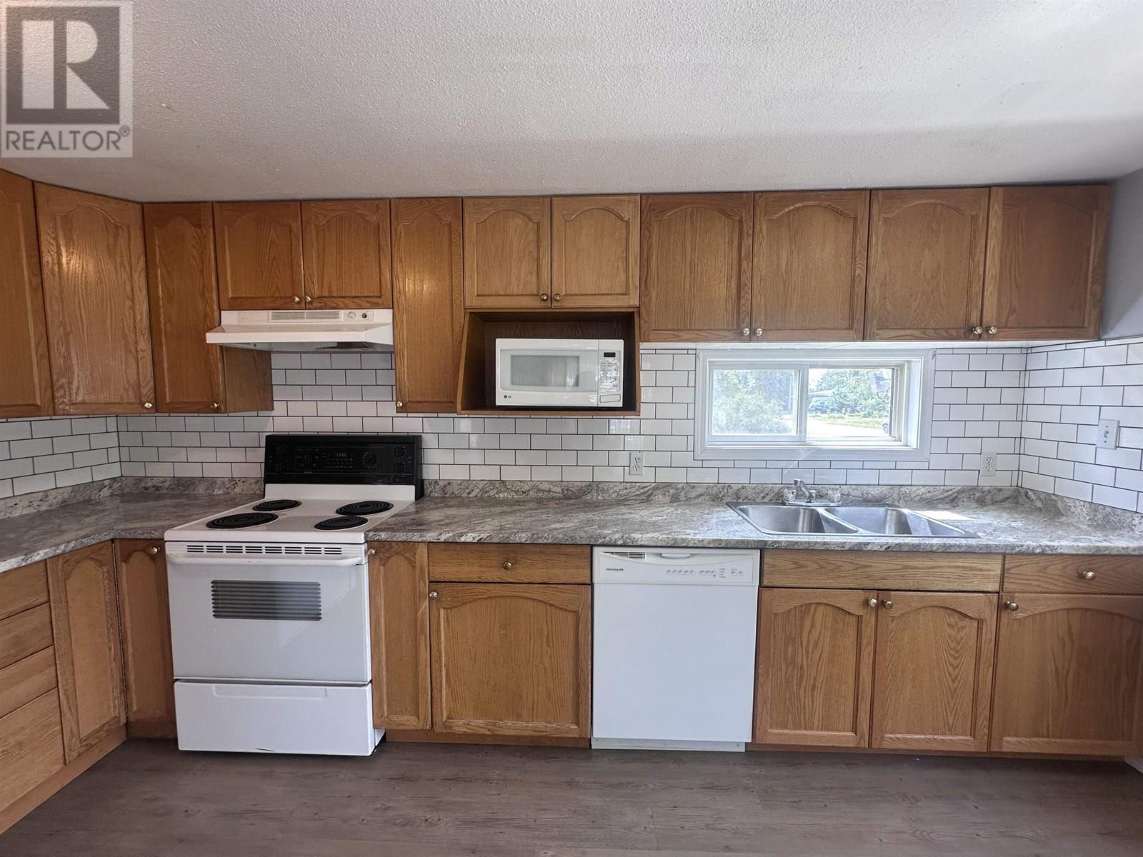 5236 42 STREET, Fort Nelson