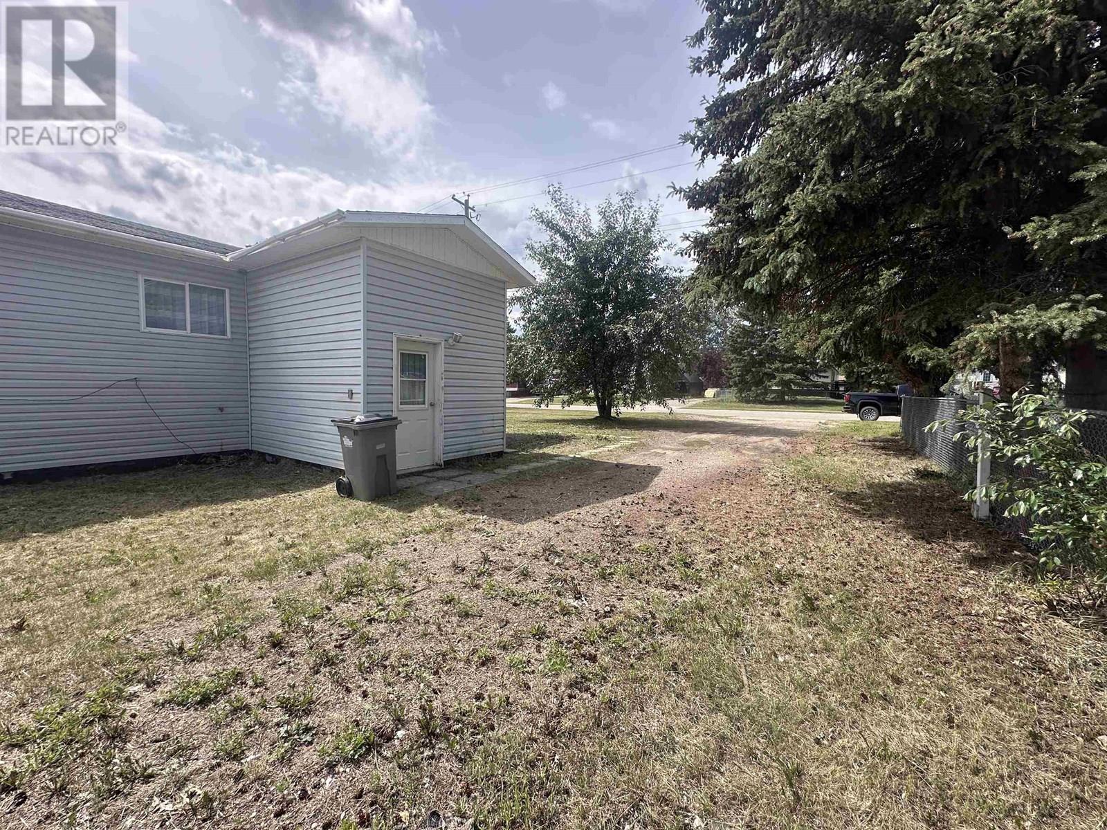5236 42 STREET, Fort Nelson
