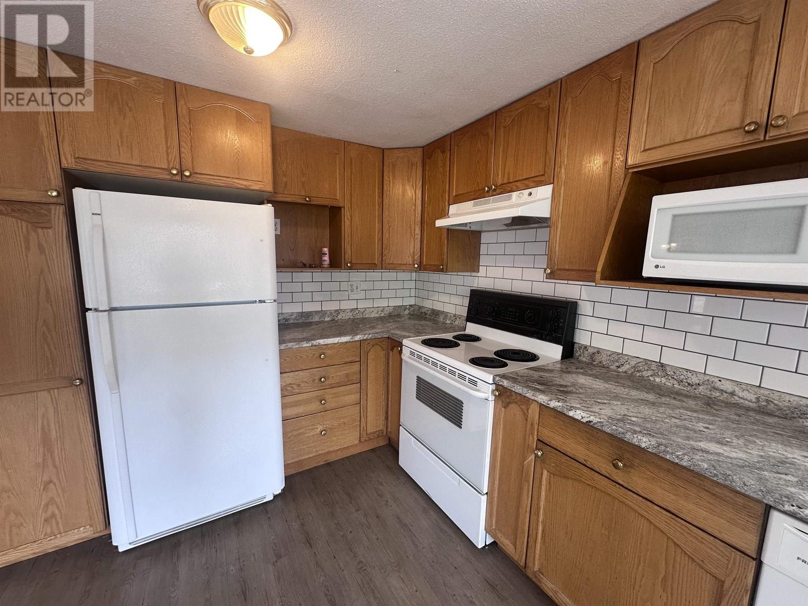 5236 42 STREET, Fort Nelson