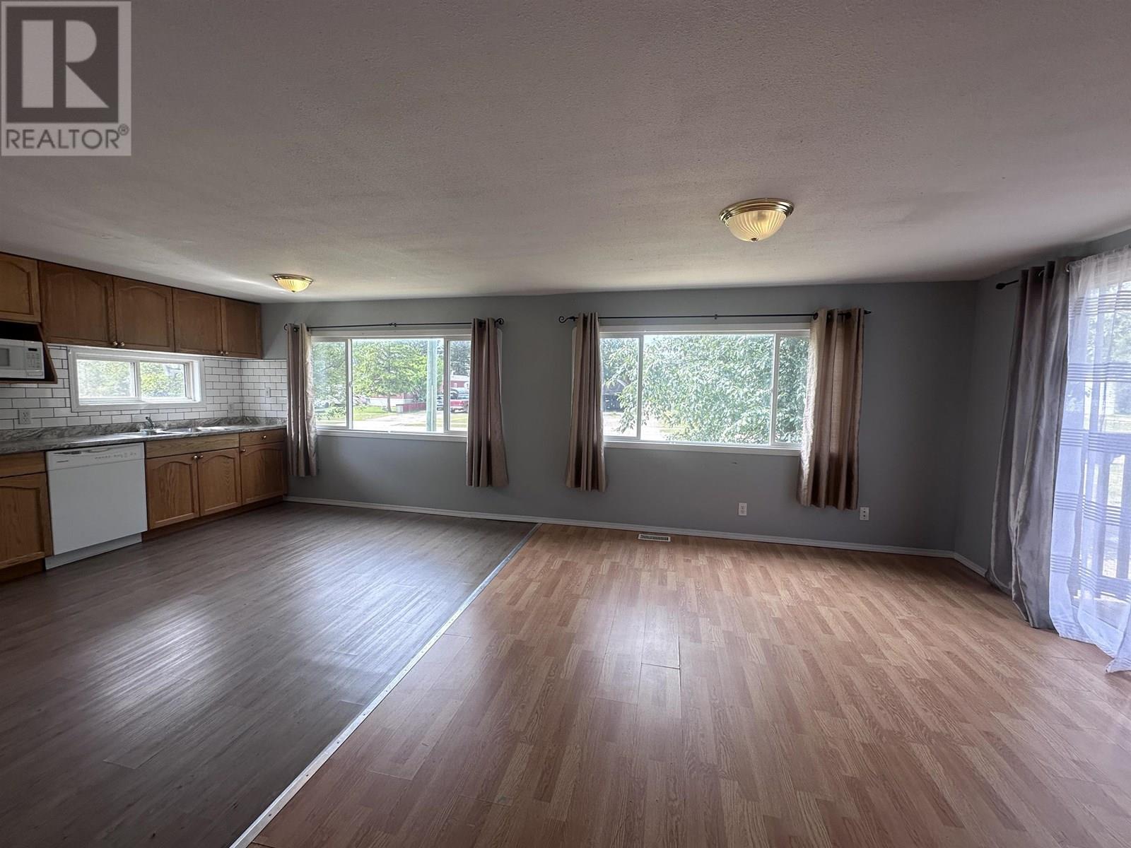 5236 42 STREET, Fort Nelson