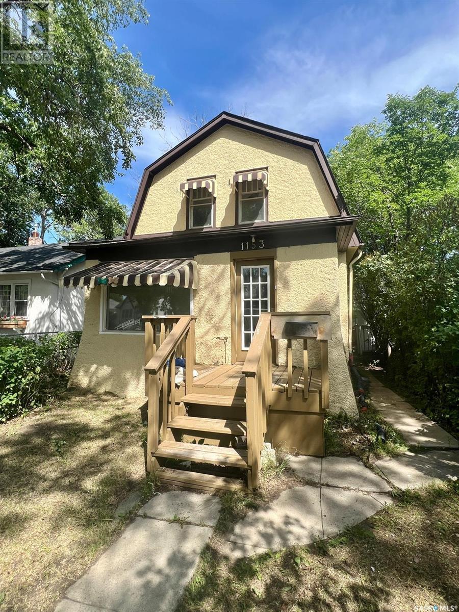 Photo 1 of 1153 Elphinstone Street, Regina SK