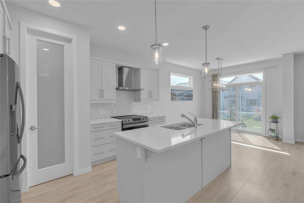 Photo 18 of 166 Big Bluestem Road, Winnipeg MB
