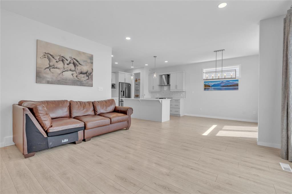 Photo 28 of 166 Big Bluestem Road, Winnipeg MB
