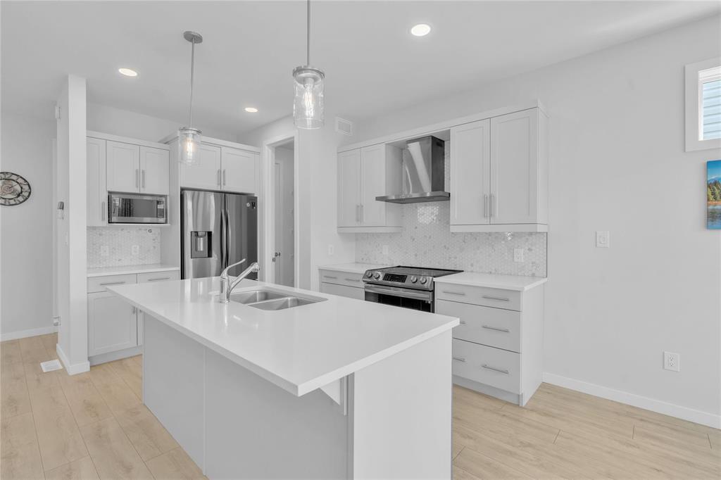 Photo 24 of 166 Big Bluestem Road, Winnipeg MB