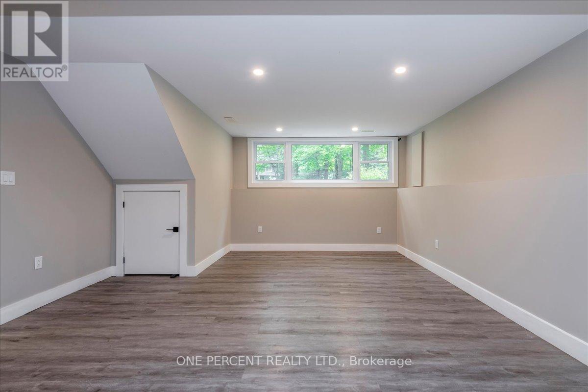 Photo 18 of 682 Stephenson Rd 2 Road E, Huntsville ON
