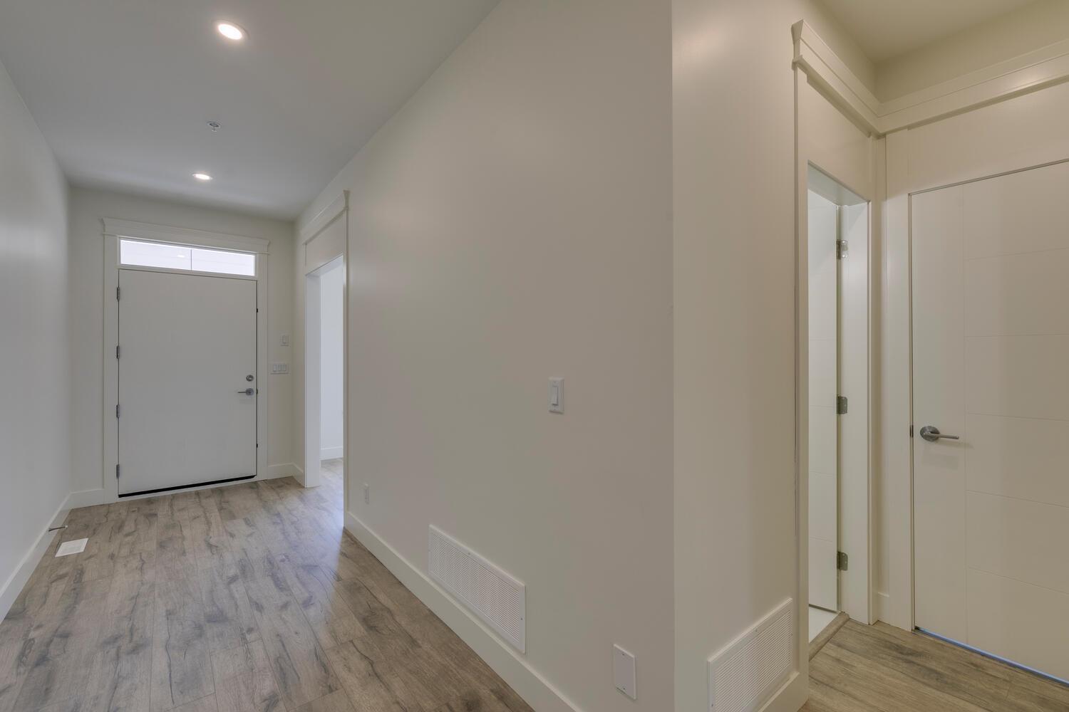 60 14550 MORRIS VALLEY ROAD, Mission