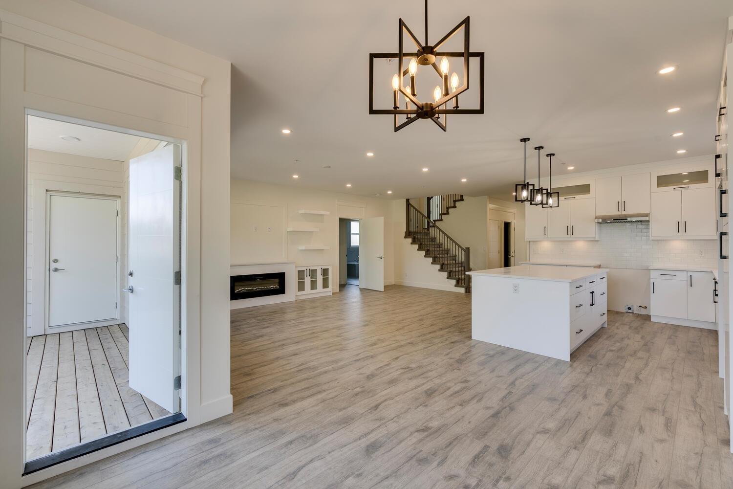 60 14550 MORRIS VALLEY ROAD, Mission