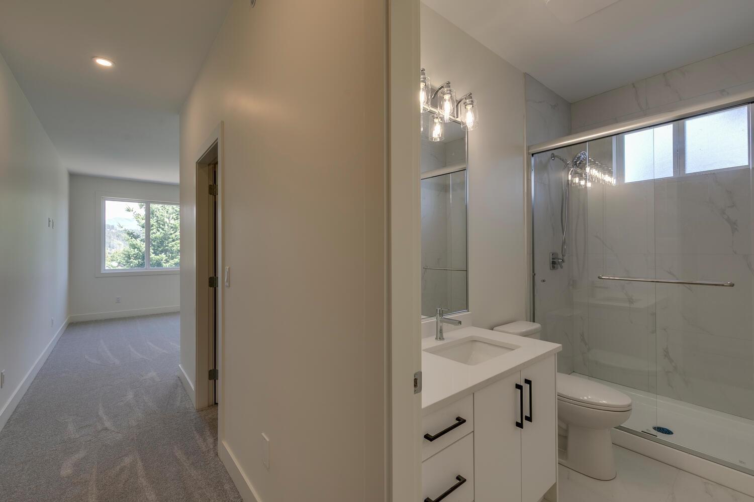 60 14550 MORRIS VALLEY ROAD, Mission