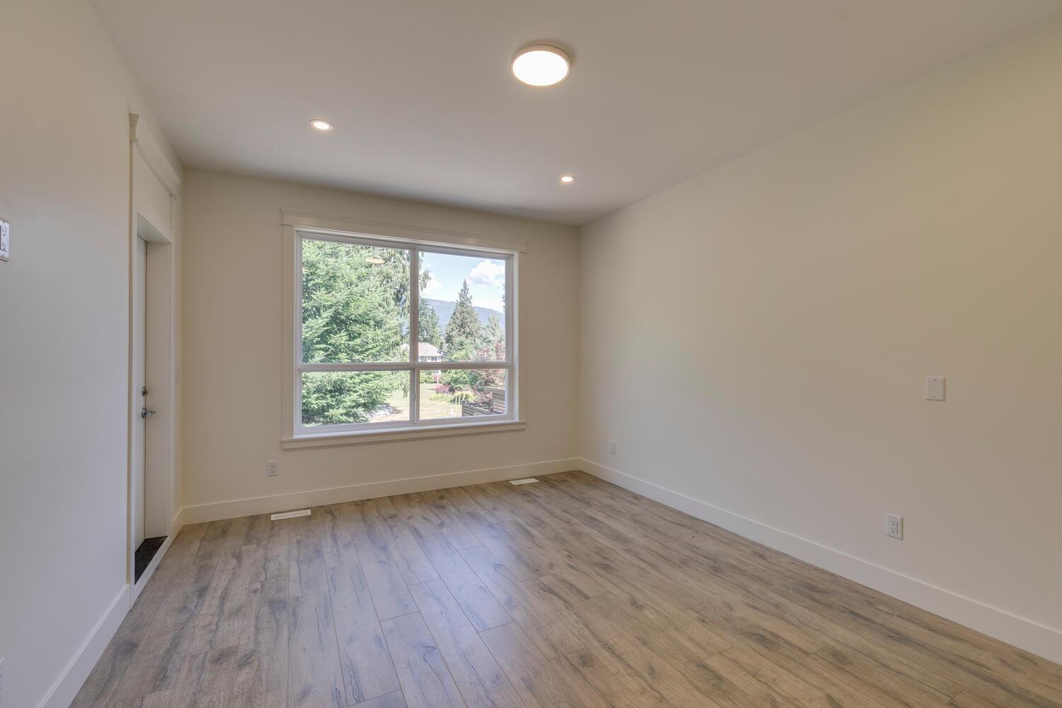 60 14550 MORRIS VALLEY ROAD, Mission