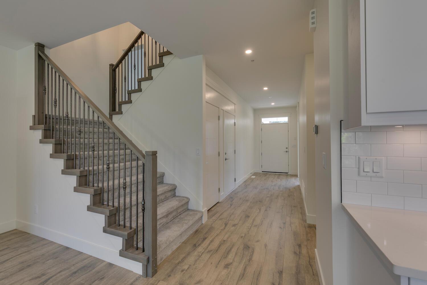 60 14550 MORRIS VALLEY ROAD, Mission