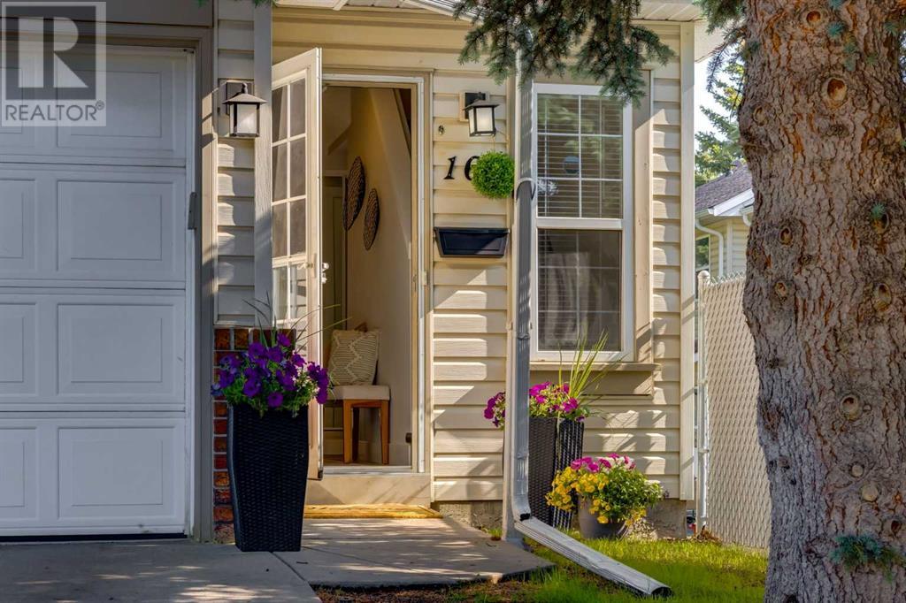 Single Family House for Sale in  Millrise Green SW Millrise Calgary 