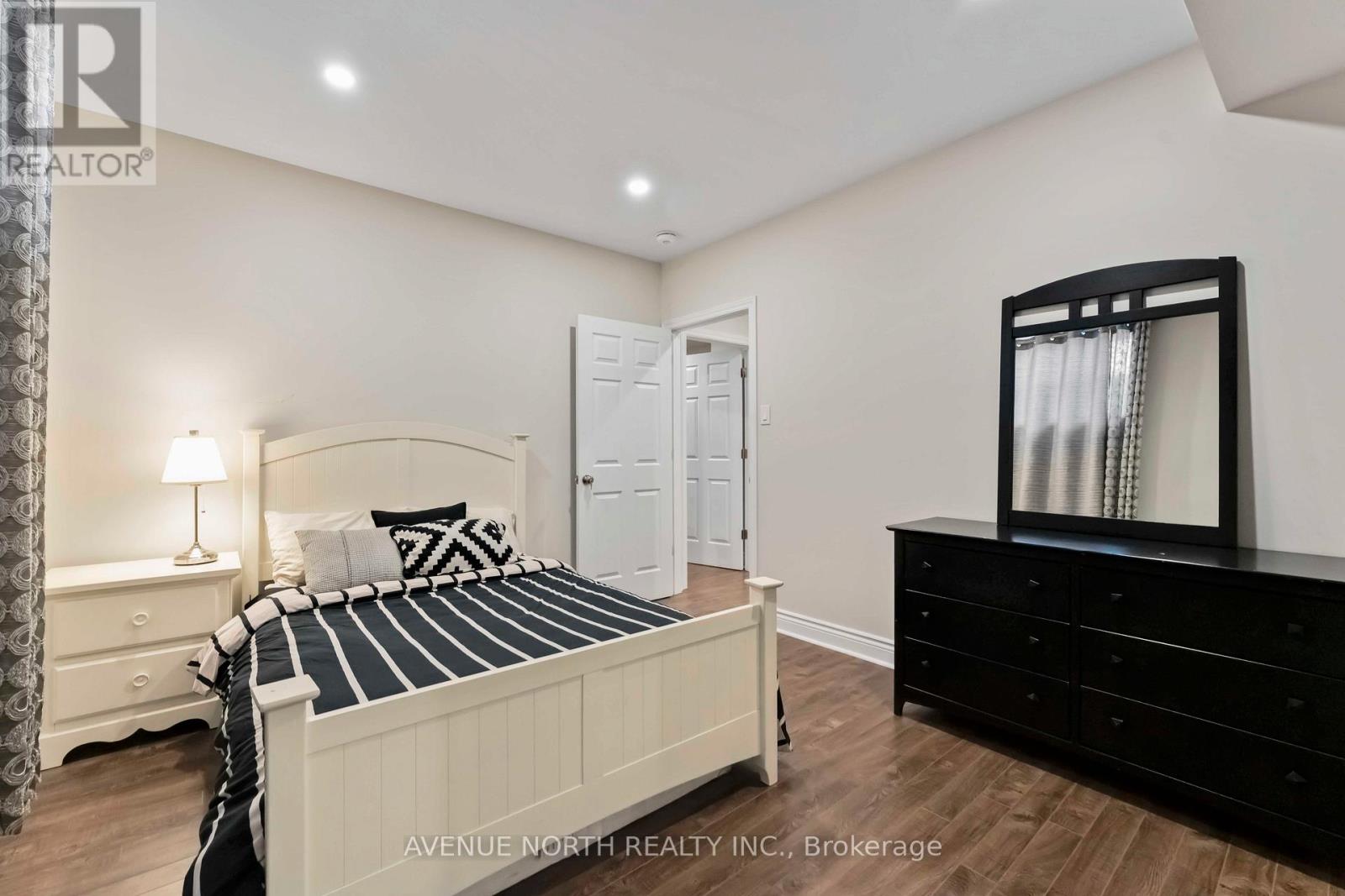 Photo 22 of 714 Bunchberry Way, Ottawa ON
