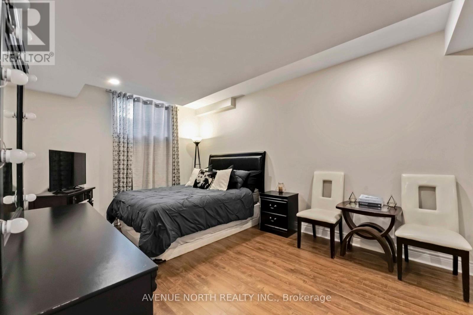 Photo 19 of 714 Bunchberry Way, Ottawa ON