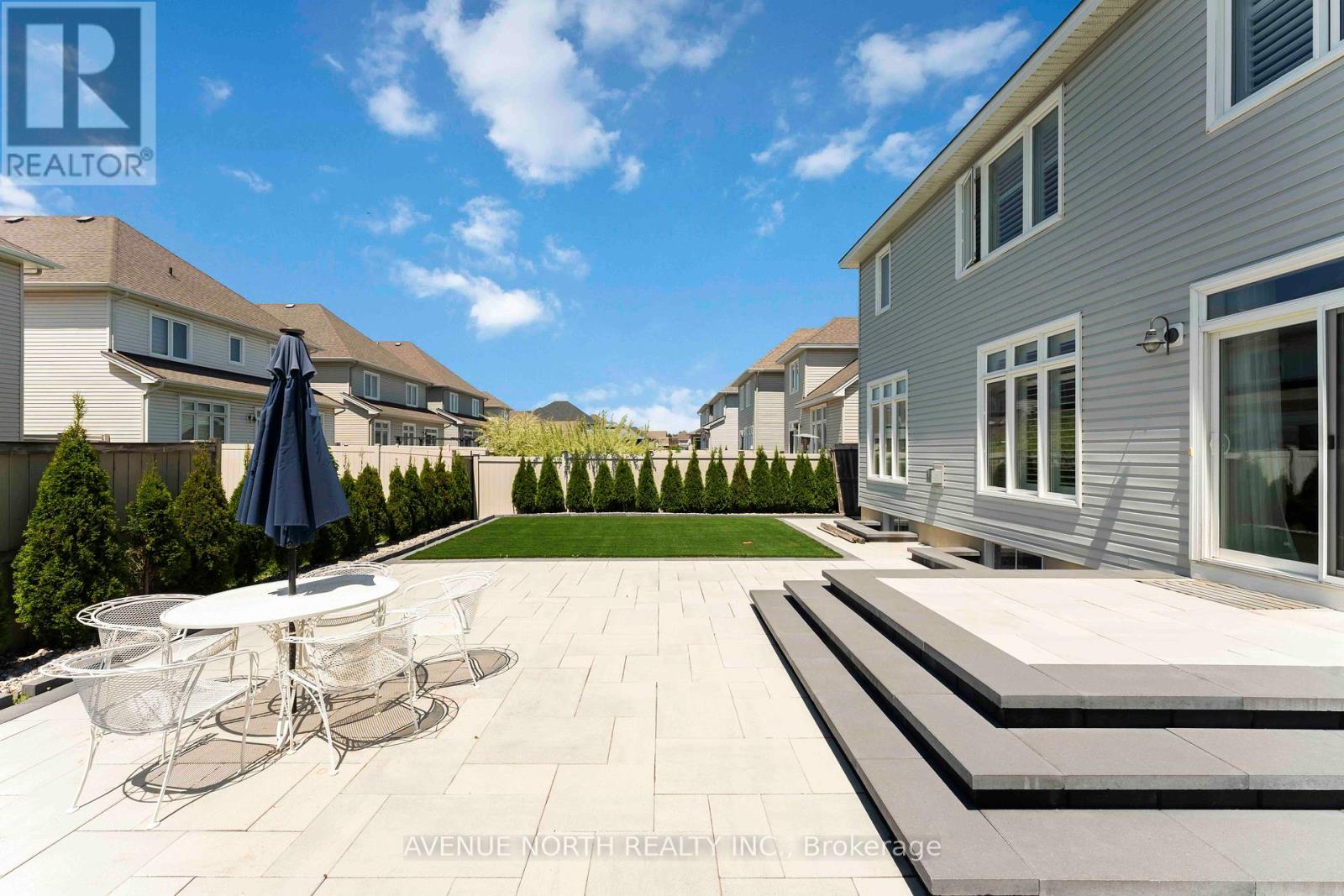 Photo 35 of 714 Bunchberry Way, Ottawa ON