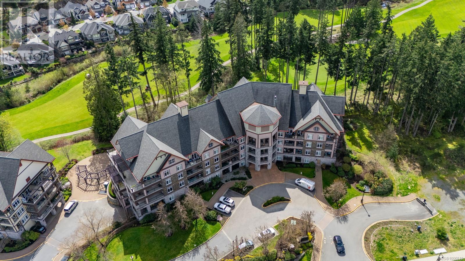 Photo 10 of 117 1395 Bear Mountain Pkwy, Langford BC