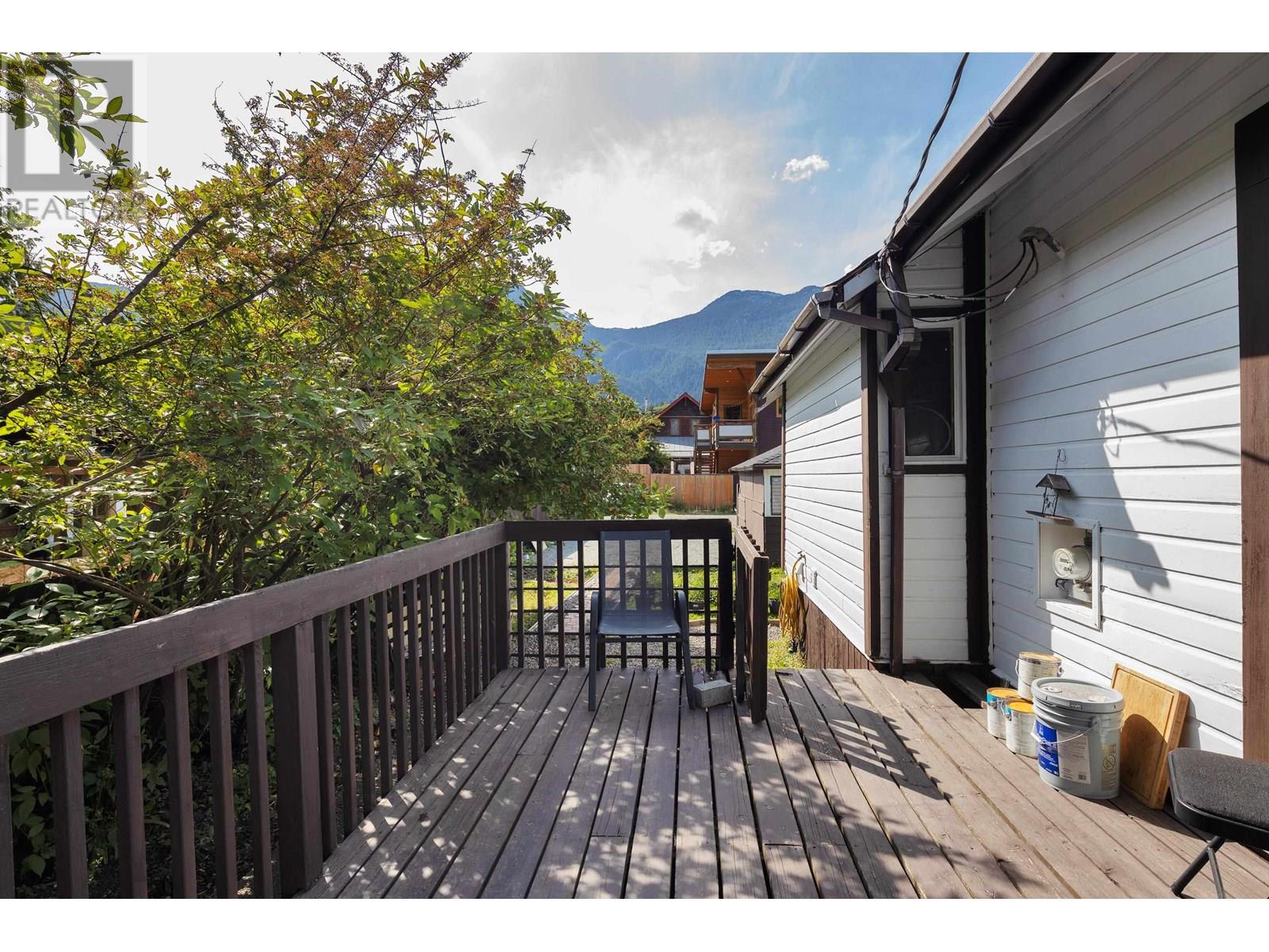 Photo 39 of 38047 Fourth Avenue, Squamish BC