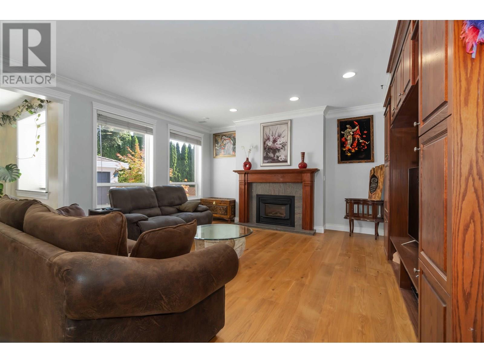 Photo 6 of 7483 Government Road, Burnaby BC