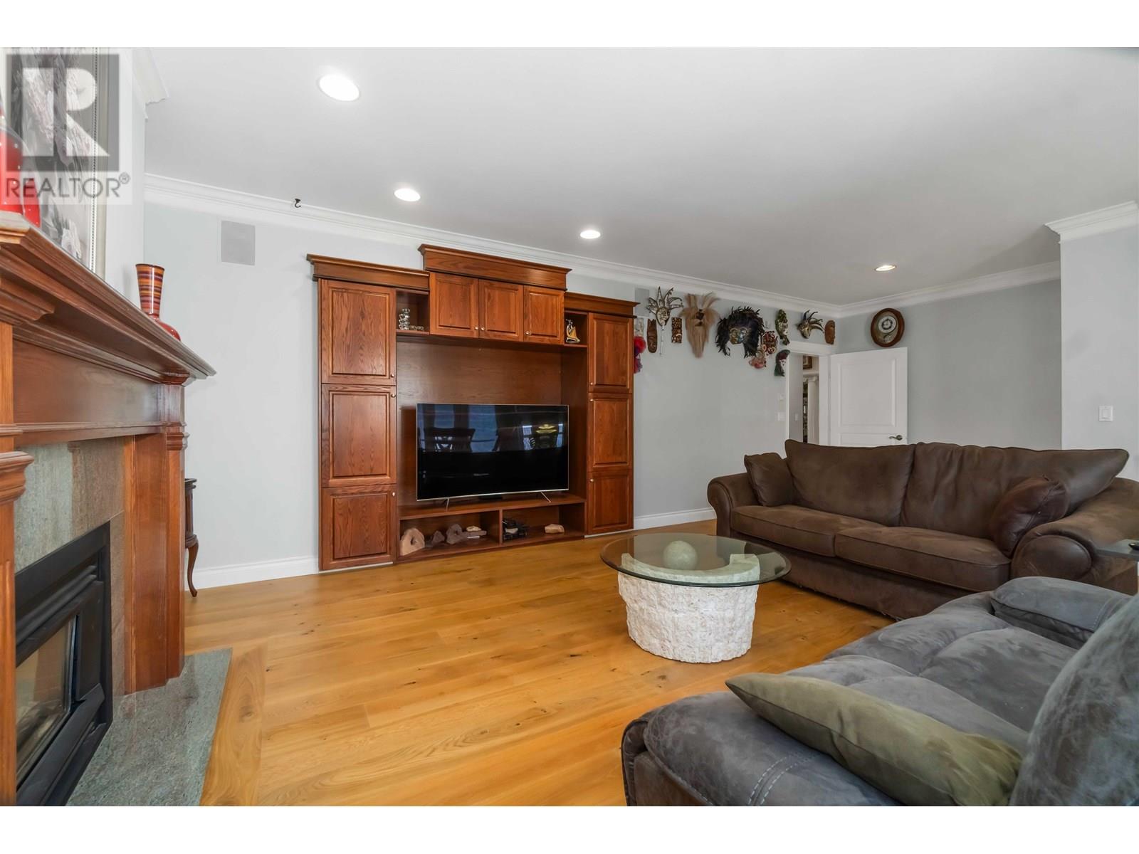 Photo 7 of 7483 Government Road, Burnaby BC