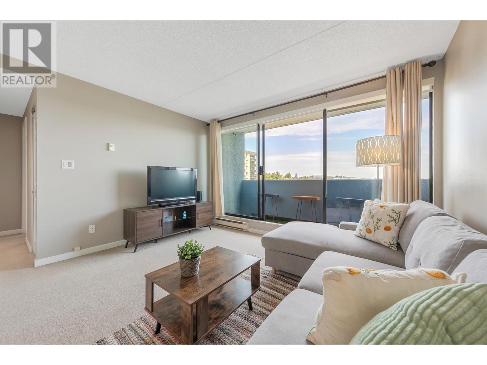Photo 1 of 1103 110 W 4th Street, North Vancouver BC