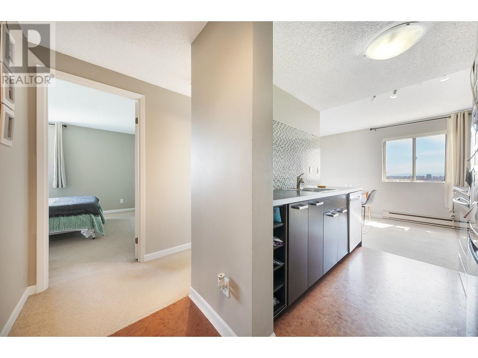 Photo 10 of 1103 110 W 4th Street, North Vancouver BC