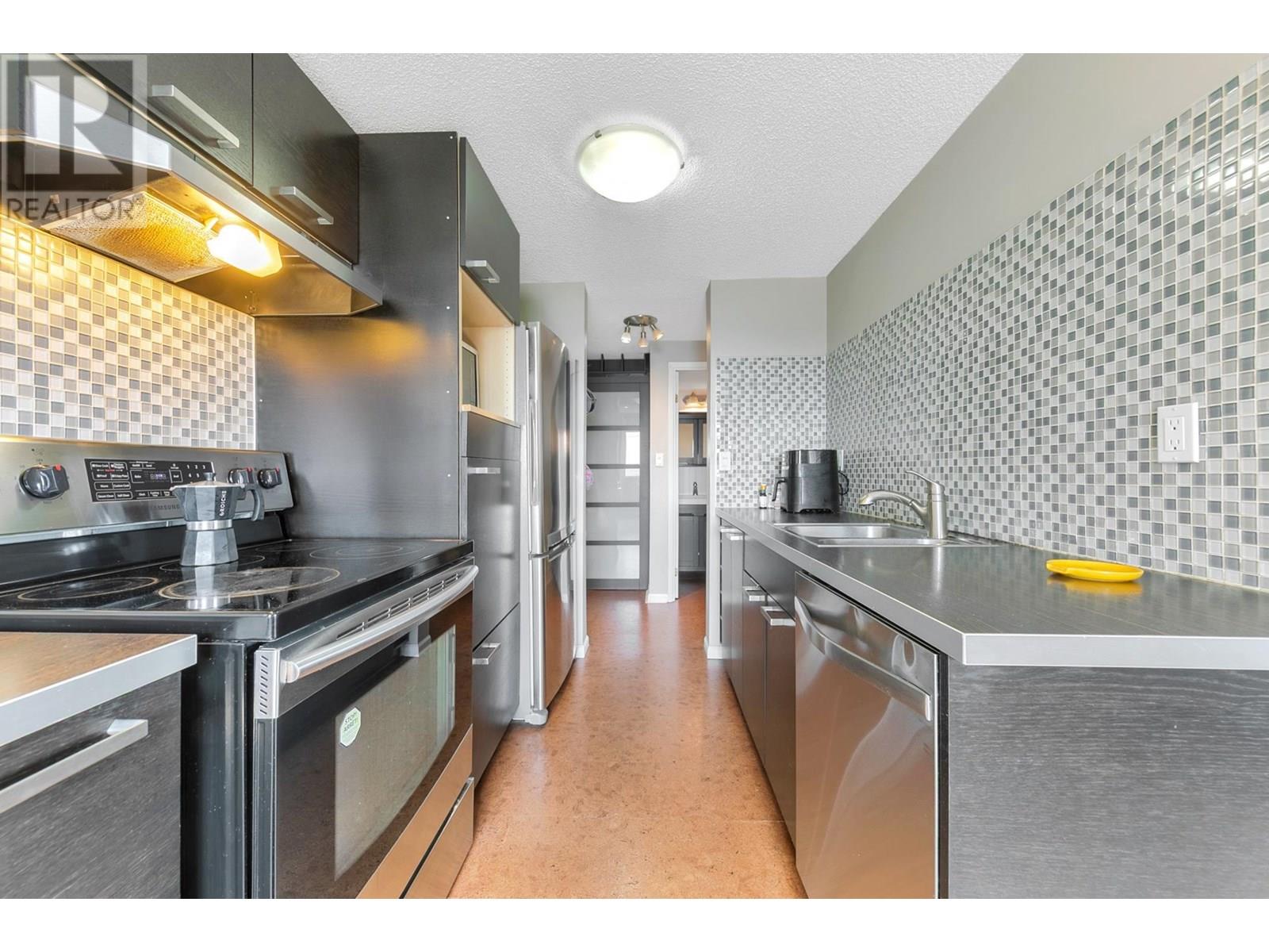 Photo 6 of 1103 110 W 4th Street, North Vancouver BC