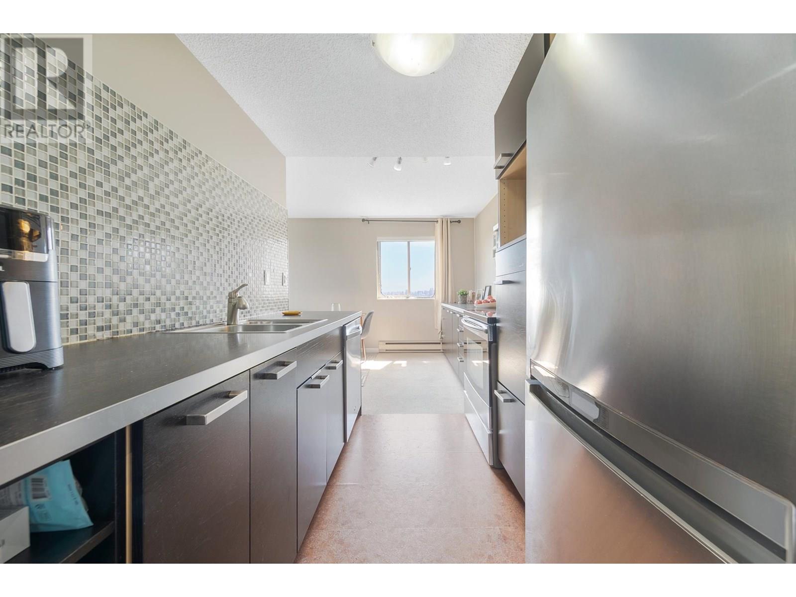 Photo 9 of 1103 110 W 4th Street, North Vancouver BC